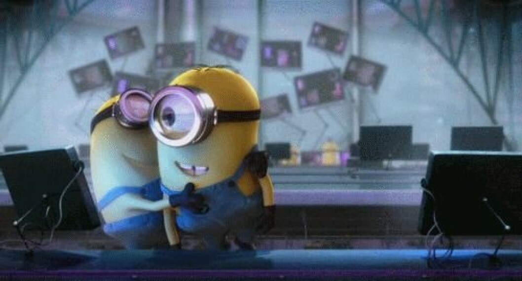 Via: <a href="http://giphy.com/gifs/fun-hug-minions-Un8RpWaTkAOLm" target="_blank">Giphy</a> Via: Giphy