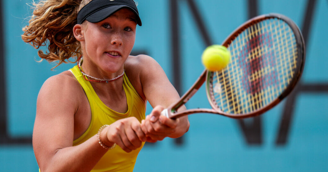Mirra Andreeva, nytt ryskt stjärnskott i tennis. Sensationen firade 16-årsdagen med ny skräll