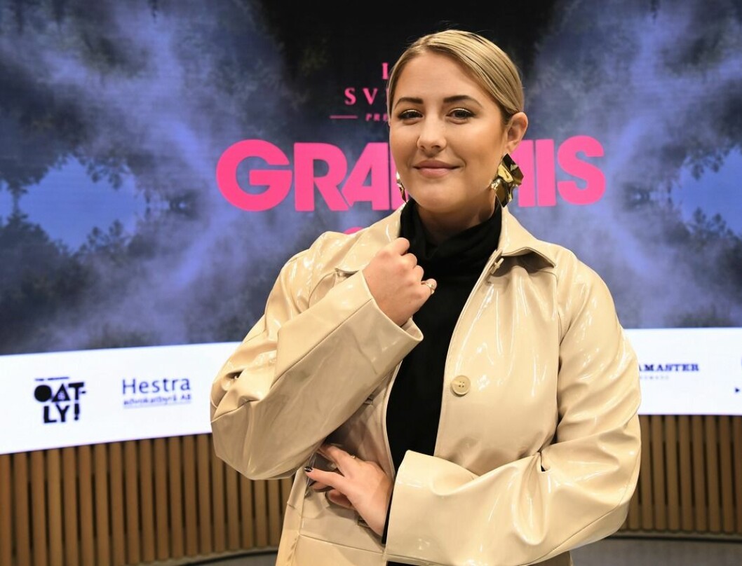 FOTO: Björn Lindahl/TT Molly Sandén visar upp förvandlingen – så har du aldrig sett henne