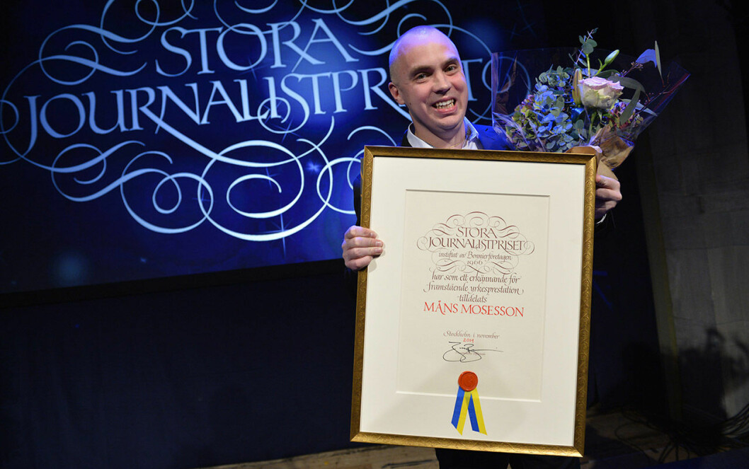 Hans son Måns Mosesson vann 2014 priset “Årets berättare” för “Rädda Sverige” i P1 dokumentär i Sveriges Radio. Måns Mosesson vann 2014 priset "Årets berättare" för "Rädda Sverige" i P1 dokumentär i Sveriges Radio.