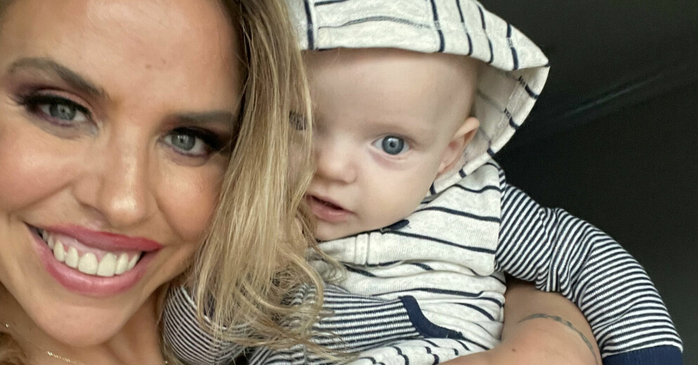 Trebarnsmamman Melanie Sandberg, 35, ville förändra sin kropp efter förlossningen. Melanie Sandberg