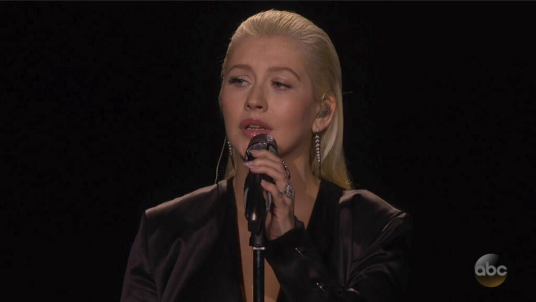 Aguilera under framträdandet på ”American music awards”.