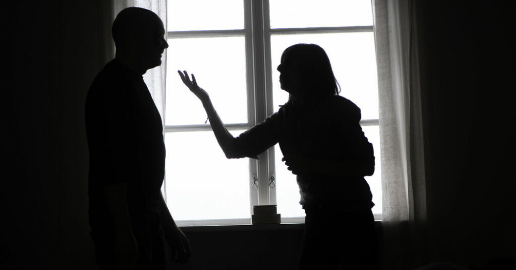 Myndigheterna har svårt att säkerställa att skyddade personuppgifter inte sprids, vilket kan tvinga den hotade personen att flytta och byta jobb. Arkivbild. Skydd av hotade personer brister – ska granskas
