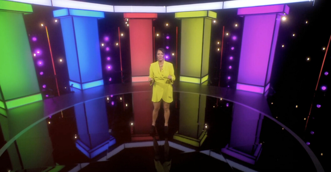 <span class=" italic" data-lab-italic_desktop="italic">Naked attraction Sverige</span> programleds av <span class=" bold" data-lab-bold_desktop="bold">Sofia Wistam</span> och hade premiär i Kanal 5 den 7 juni. Naked attraction Sverige programleds av Sofia Wistam och hade premiär i Kanal 5 den 7 juni.