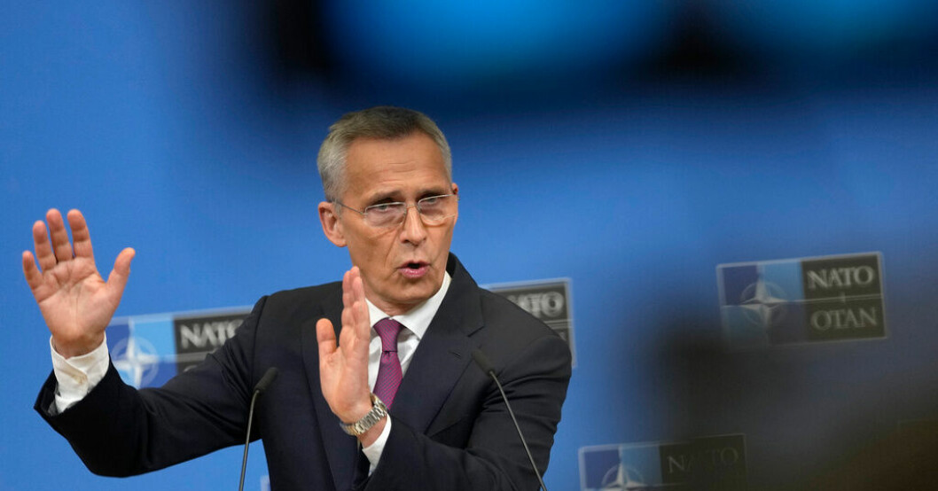 Natos generalsekreterare Jens Stoltenberg håller presskonferens i Bryssel. Natochef: Fler måste satsa mer på försvaret
