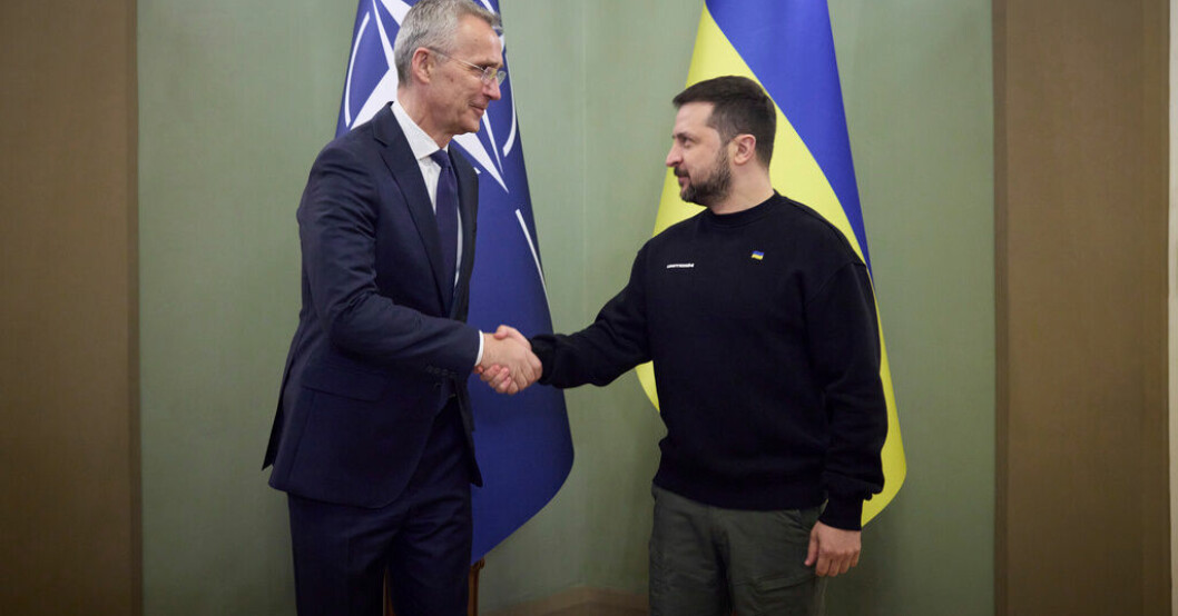 Natos generalsekreterare Jens Stoltenberg möter Ukrainas president Volodymyr Zelenskyj i Kiev. Stoltenberg: Ukraina hör hemma i Nato