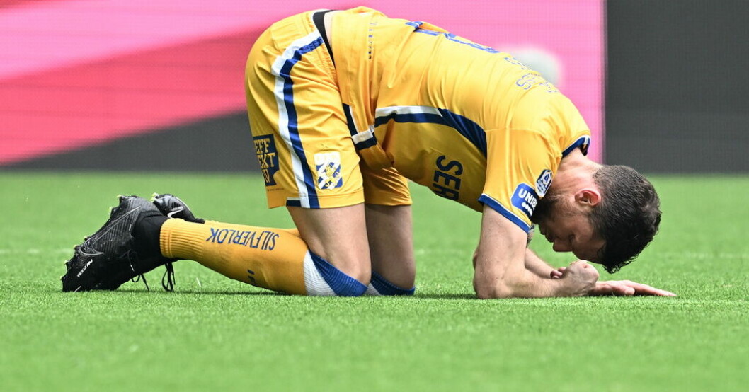 Nere för räkning. IFK Göteborgs lagkapten Marcus Berg och hans medspelare har det ytterst jobbigt just nu. Fjärde förlusten – IFK Göteborgs kris allt djupare