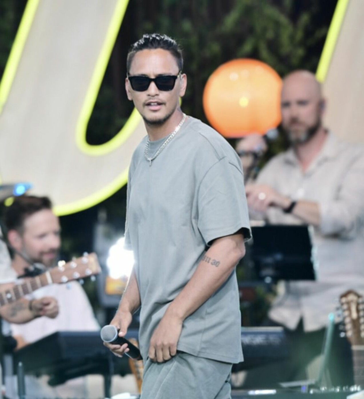 Newkid uppträder på Allsång på Skansen 2020. Newkid på Allsång på Skansen