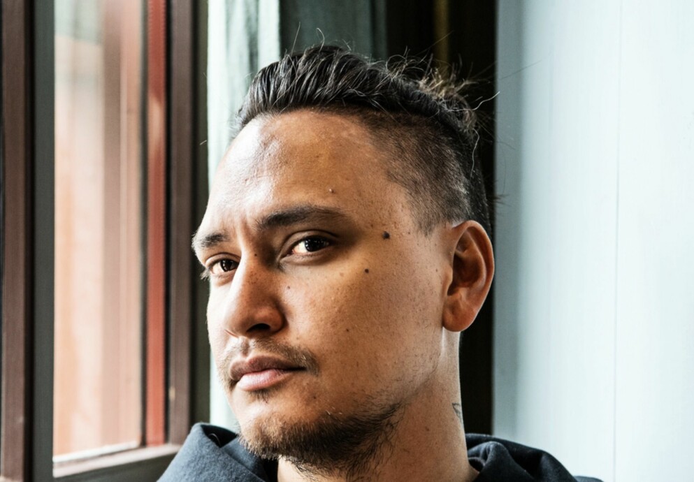 Newkid. NEWKID är kär i sin flickvän