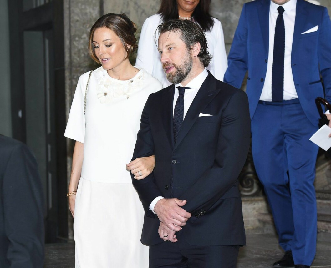Nicole Nordin och Peter Forsberg var inbjudna till prins Oscars dop. Nicole Nordin och Peter Forsberg var inbjudna till prins Oscars dop.