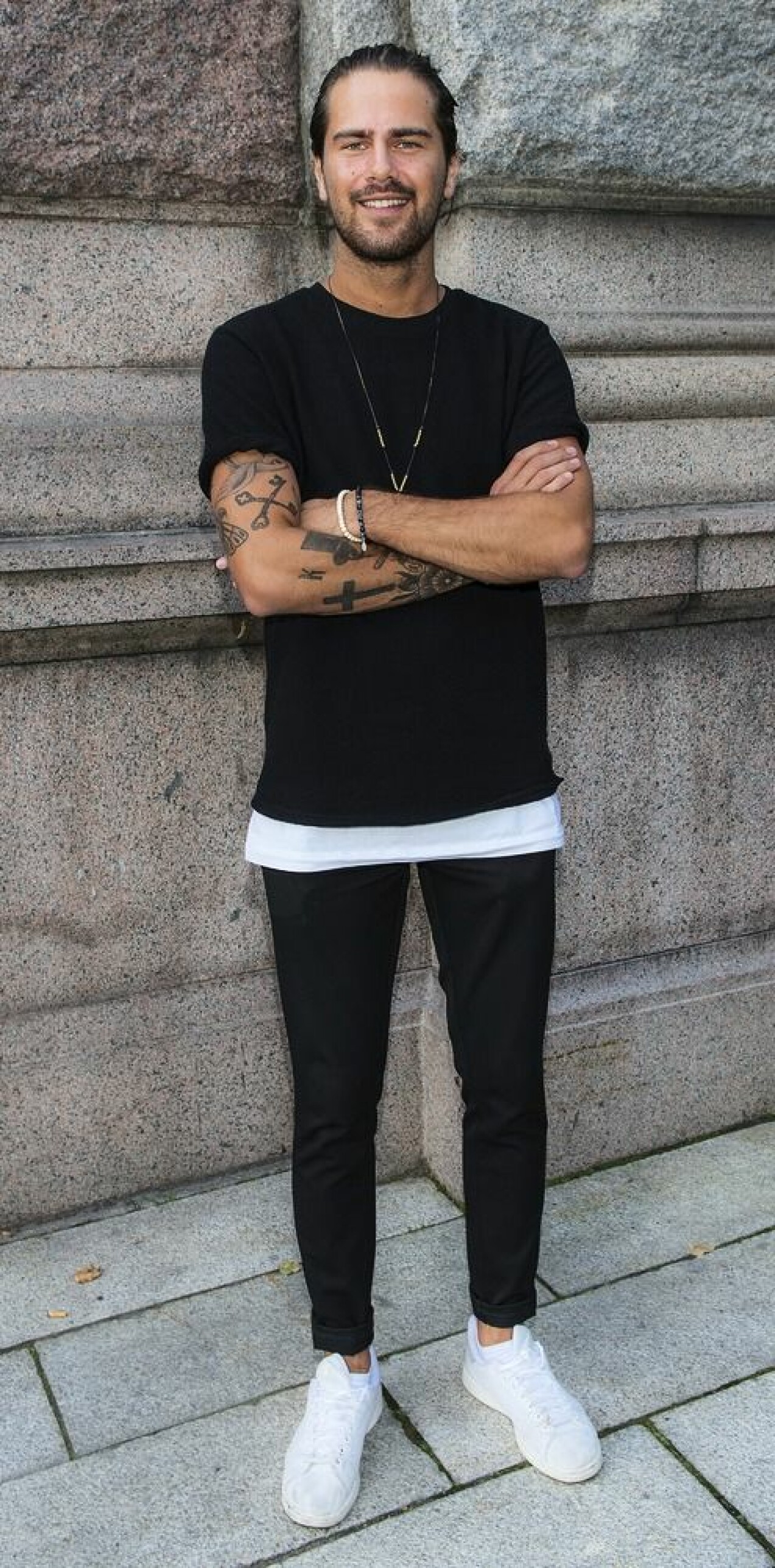 Niklas Åkerlund i svart tröja