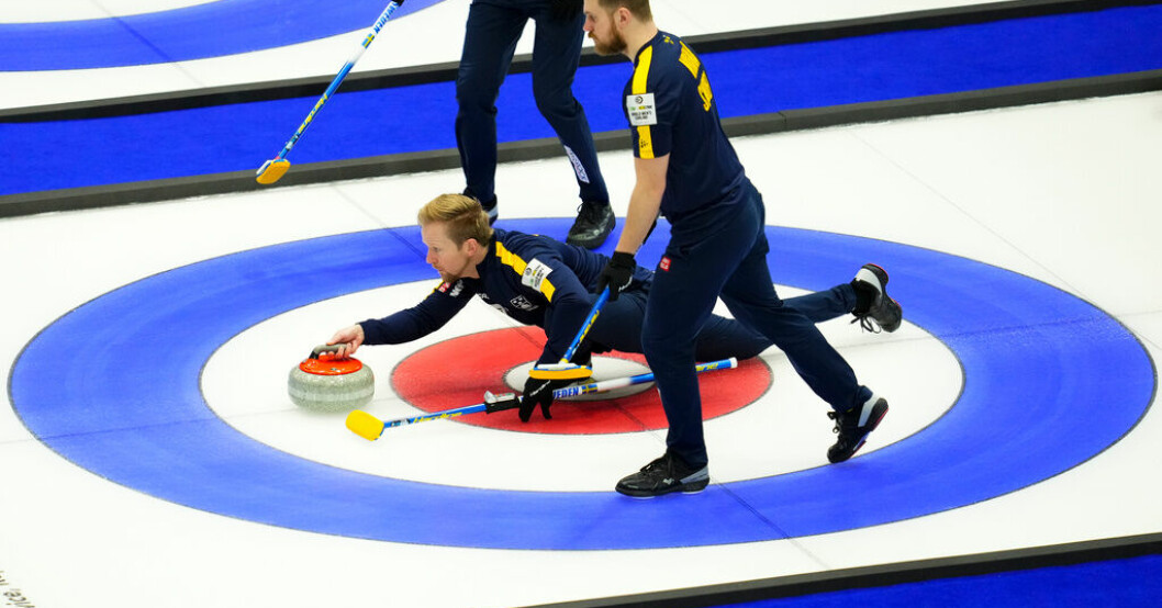 Niklas Edin visar vägen mot ännu en svensk seger i curling-VM i Ottawa, Kanada. Stensäker seger – curlingherrarna ångar på