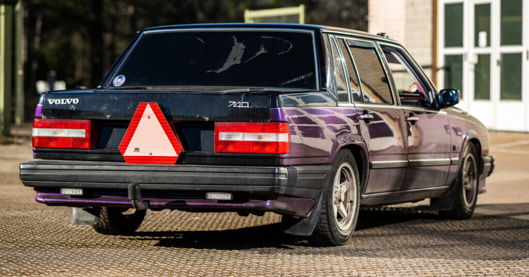 Nu skärper regeringen reglerna för A-traktorer. Arkivbild. Bältestvång i A-traktorer införs