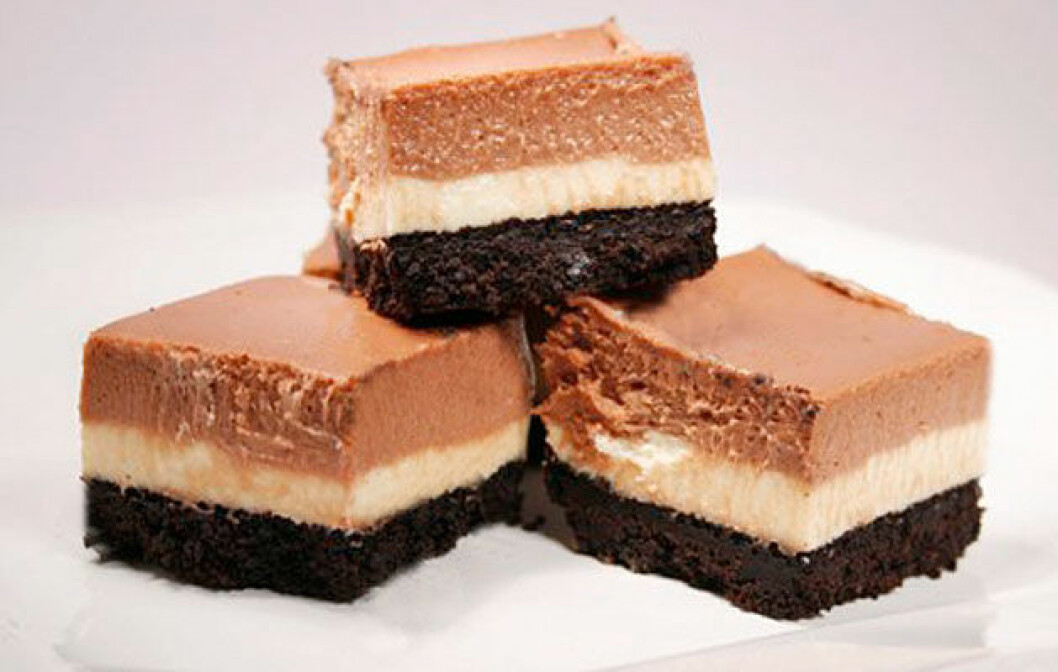 Källa: <a href="http://laurassweetspot.com/2012/01/24/nutella-cheesecake-squares/" target="_blank">laurassweetspot.com</a> nutella_mat_recept_03