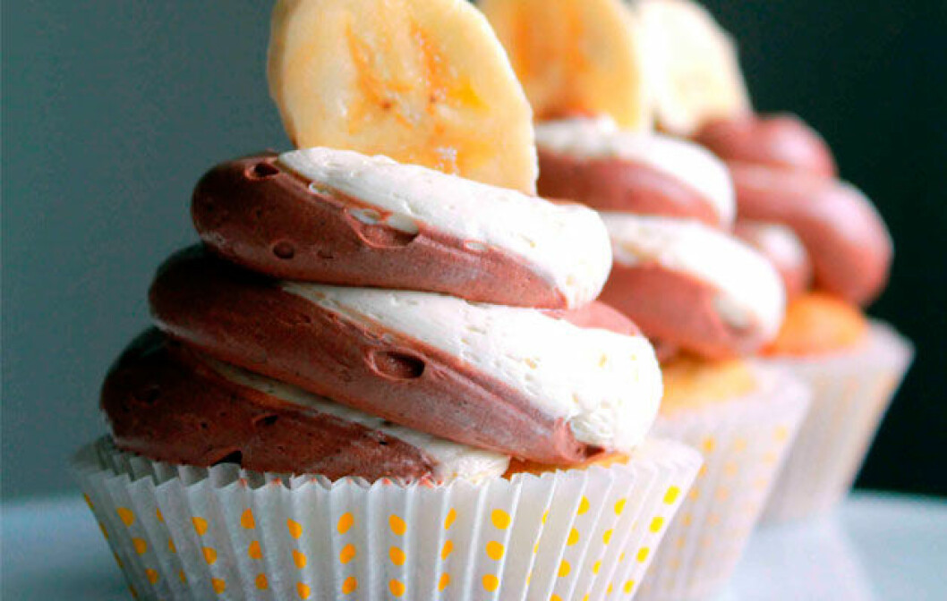 Källa: <a href="http://ohsweetday.com/2013/05/banana-cupcake-with-nutella-and-vanilla-swirl-buttercream.html" target="_blank">ohsweetday.com</a> nutella_mat_recept_08