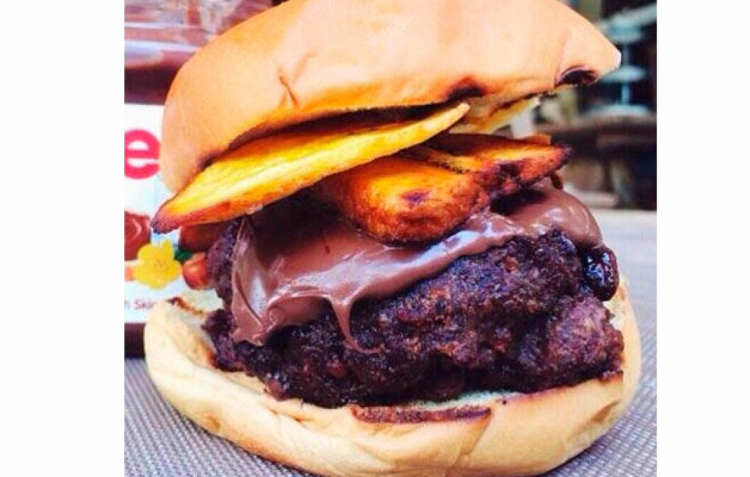 Via: <a href="http://www.mtlblog.com/2014/08/this-is-the-nutella-burger/" target="_blank">mtlblog.com</a> nutella_mat_recept_konstig_01