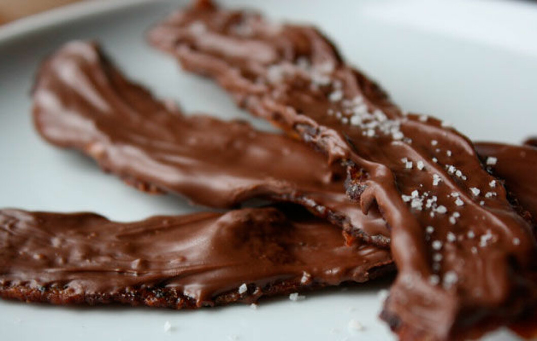 Via: <a href="http://www.bellalimento.com/2011/02/05/sweet-spicy-bacon-coated-with-nutella/" target="_blank">bellalimento.com</a> nutella_mat_recept_konstig_10