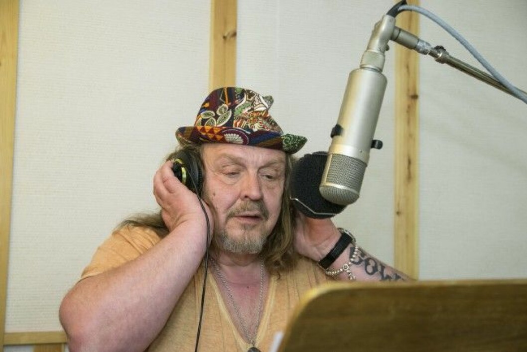 Olle Jönsson sjunger upp. Olle Jönsson sjunger upp.
