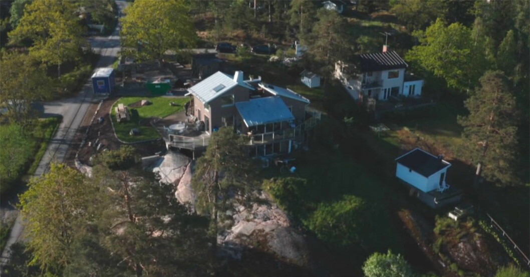 Rickard visade upp huset när han gästade TV4-programmet Anders knackar på. Rickard Olsson-Essés hus.