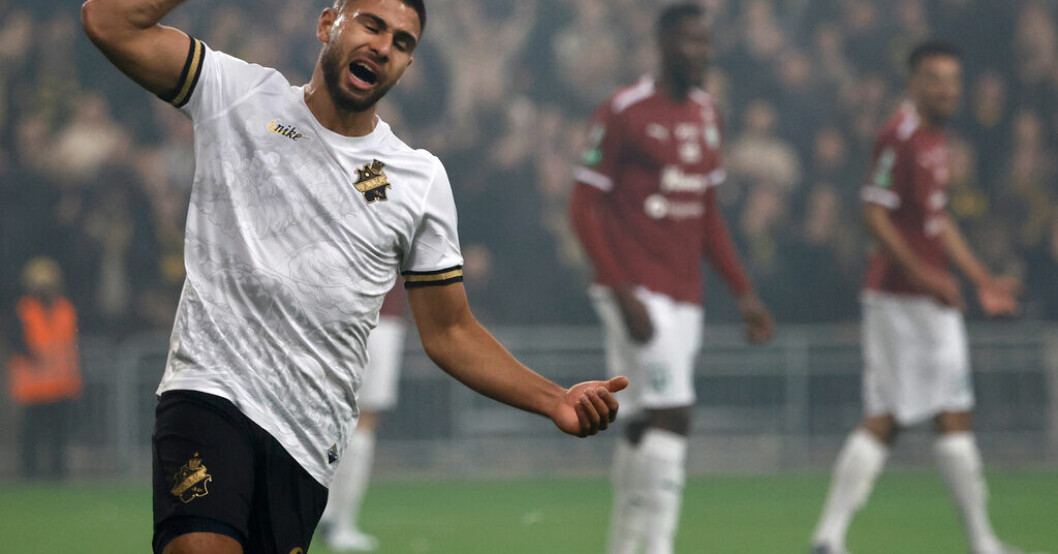 Omar Faraj jublar efter att ha gjort första tävlingsmålet för AIK. Faraj slog till för AIK – räddade poäng