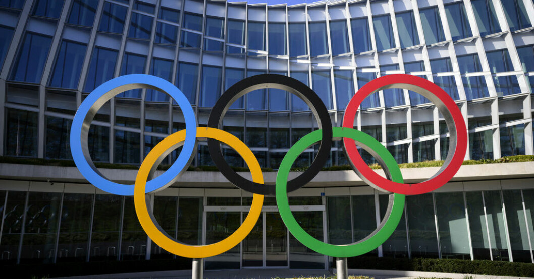 OS-ringarna utanför Internationella olympiska kommitténs högkvarter i Lausanne. Arkivbild. Rysslandsfrågan kan krossa svenska OS-drömmen