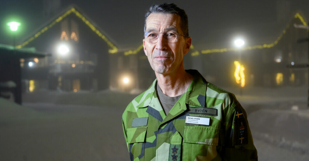Överbefälhavare Micael Bydén, man, är en av dem som exponerats mycket i medierna den senaste tiden. Arkivbild. Studie: Män dominerar fortfarande i medier