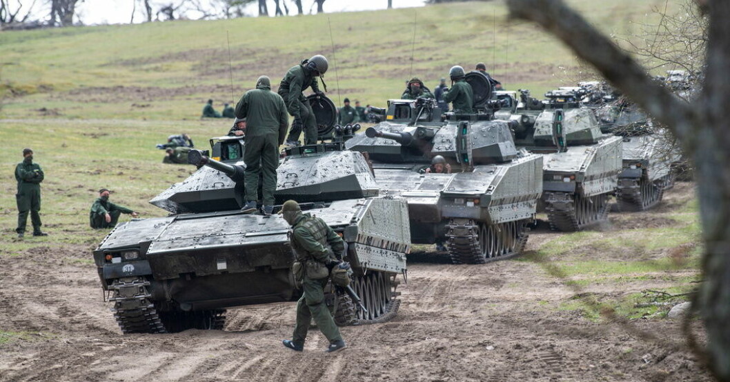 På en hemlig plats i Sverige har ukrainska soldater under våren övats för strid. Fakta: Det tunga vapenstödet till Ukraina