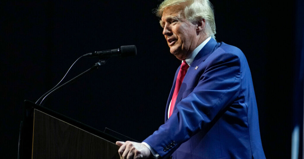 På tisdagen börjar juryurvalet i ett förtalsmål mot USA:s tidigare president Donald Trump. Trump i ny rättegång