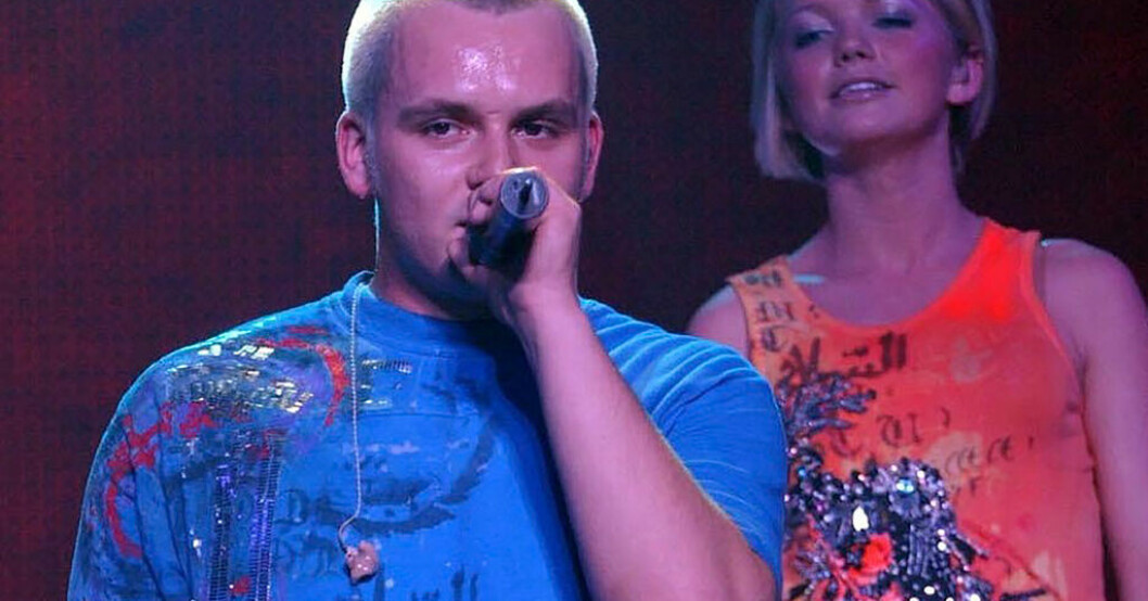Paul Cattermole på scen med S Club 7 på Wembley i London 2002. Arkivbild. Paul Cattermole från S Club 7 död