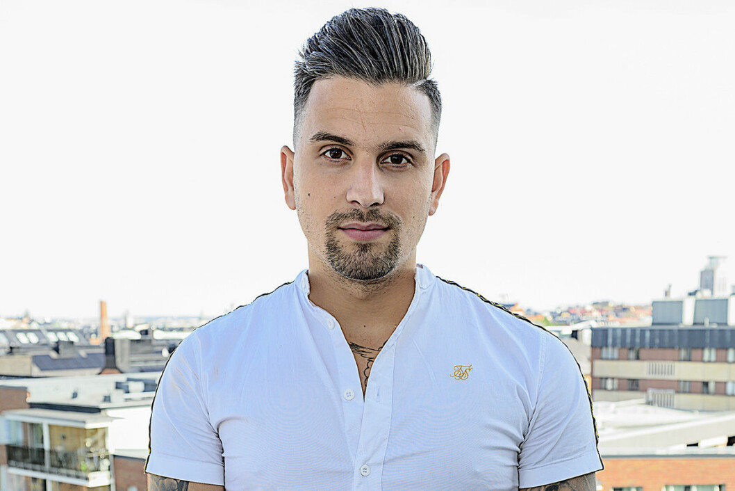 Paulo Junior Chambel. <strong>Foto: TT.</strong> Paradise hotel-deltagaren Paulo Junior Chamber i vit t-shirt.
