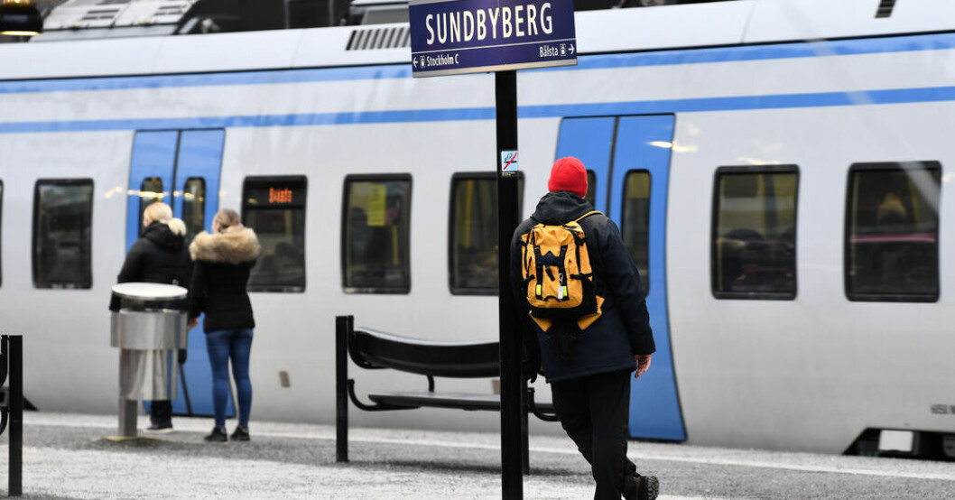 Pendeltåg.