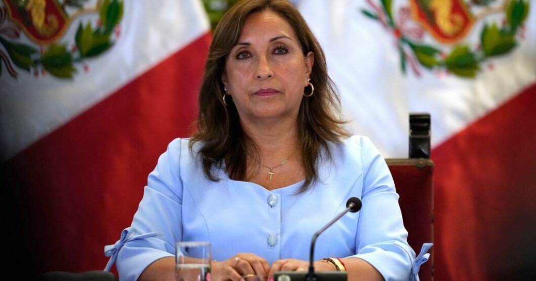 Perus president Dina Boluarte. Arkivbild. Amnesty: Bevis om övervåld vid protester i Peru