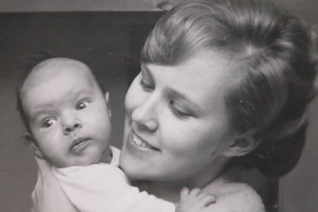 Dj:n och tv-profilen Peter Siepen som bebis, med sin mamma. Peter Siepen som bebis.