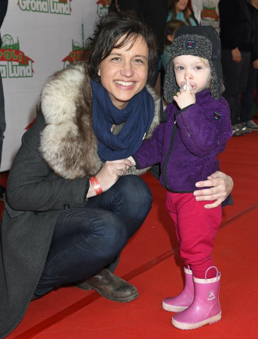 Petra Mede med dotter Adeline.
