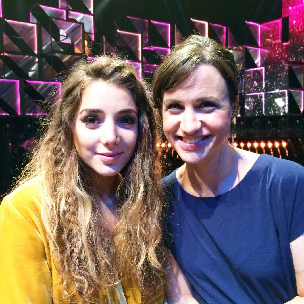 Gina Dirawi och Petra Mede trivs ihop. Gina Dirawi och Petra Mede trivs med varandraa