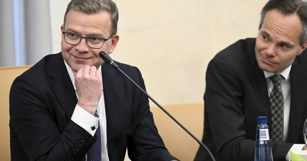 Petteri Orpo och ledaren för Samlingspartiets riksdagsgrupp Kai Mykkänen. Orpo sonderar för ny regering i Finland