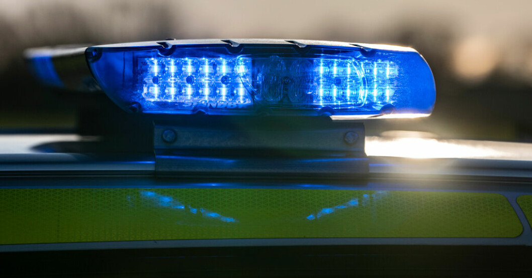 Polis, räddningstjänst och ambulans larmades strax efter klockan 15 på lördagen Äldre man död i drunkningsolycka