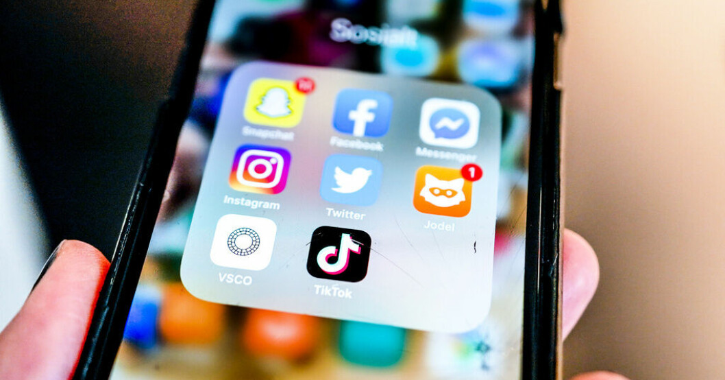 Polisens presstalesperson i region Syd ska polisanmäla ett bedrägeriförsök via sms som skickades till hans tjänstetelefon. Arkivbild. Bedrägeriförsök mot polisens tjänstetelefon