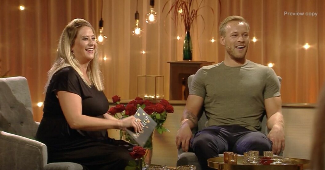 Pontus Bäck entré blev en överraskning för Hannah Forsdahl. Pontus bäck i bachelor