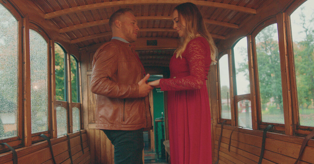 Pontus och Frida i Flirty dancing. <strong>Foto: TV4.</strong> Pontus Bäck och Frida Tunemar i Flirty dancing 2020.