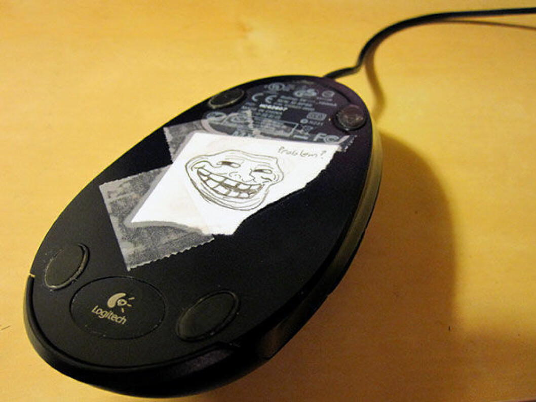 Via: <a href="http://www.boredpanda.com/funny-april-fools-pranks/" target="_blank" rel="noopener">Bored Panda</a> pranks13