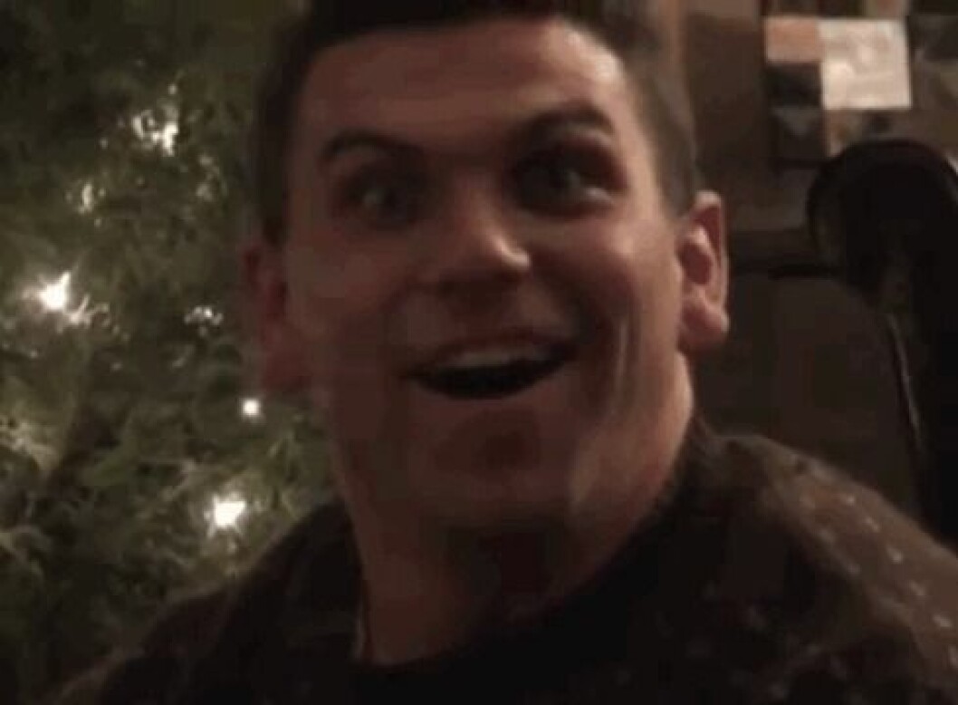 Källa: <a href="http://giphy.com/search/christmas-present-happy" target="_blank">Giphy</a> present
