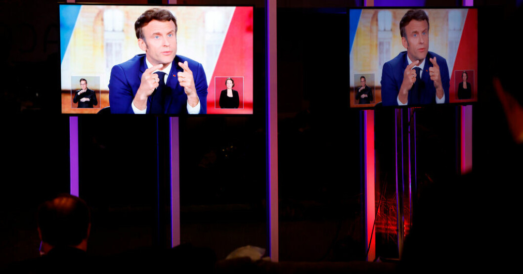 President Emmanuel Macron får konkurrens i rutan, när fransk tv utökar vädersändningarna. Arkivbild. Franskt tv-väder – nu med klimat