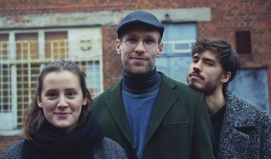 I mitten på bilden ser vi äldsta sonen Aaron Mandelmann. FOTO: Pressbild Post Sun Vision, Aaron Mandelmann I mitten.