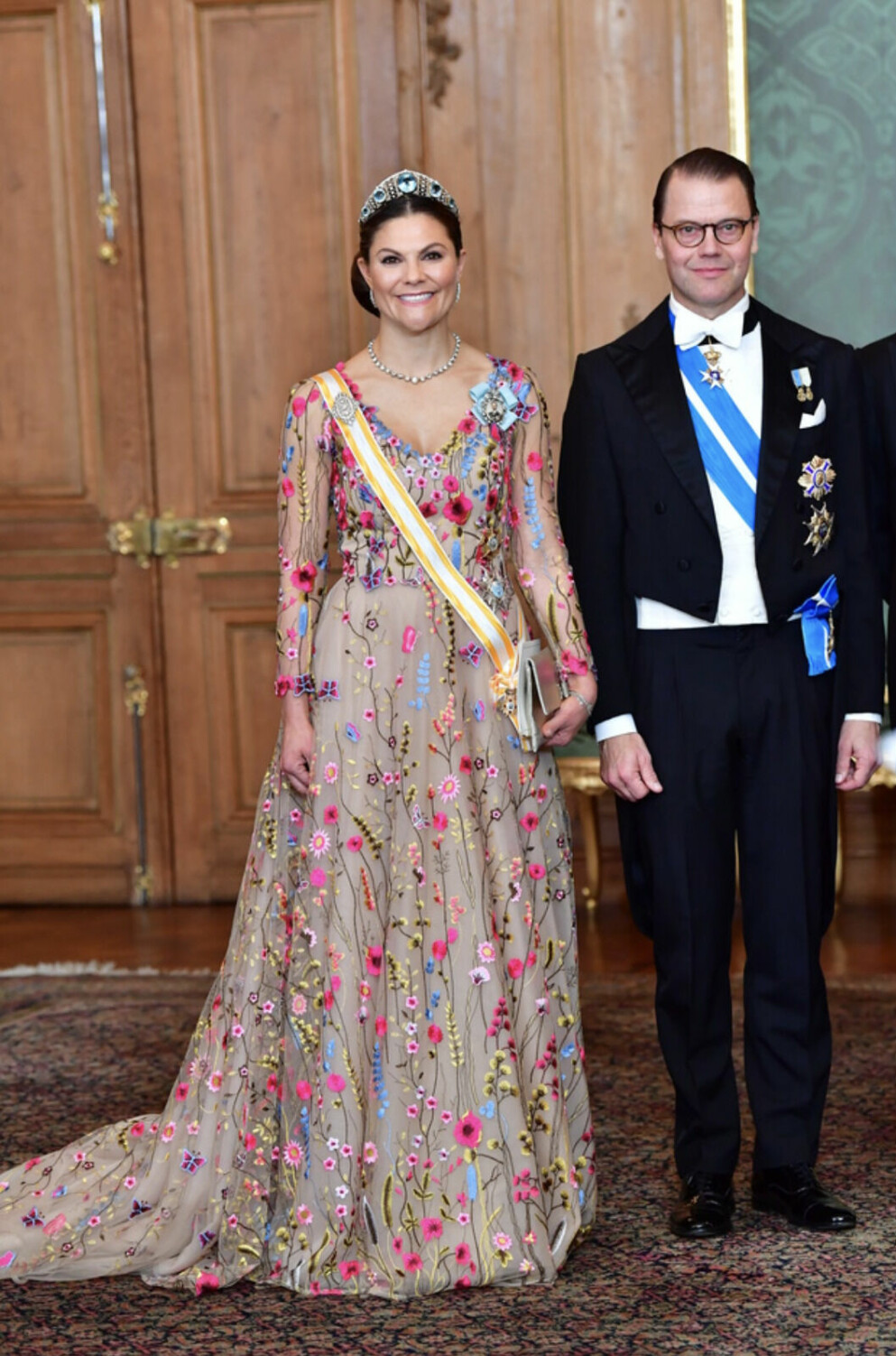 Kronprinsessparet. kronprinsessan Victoria och prins Daniel finklädda