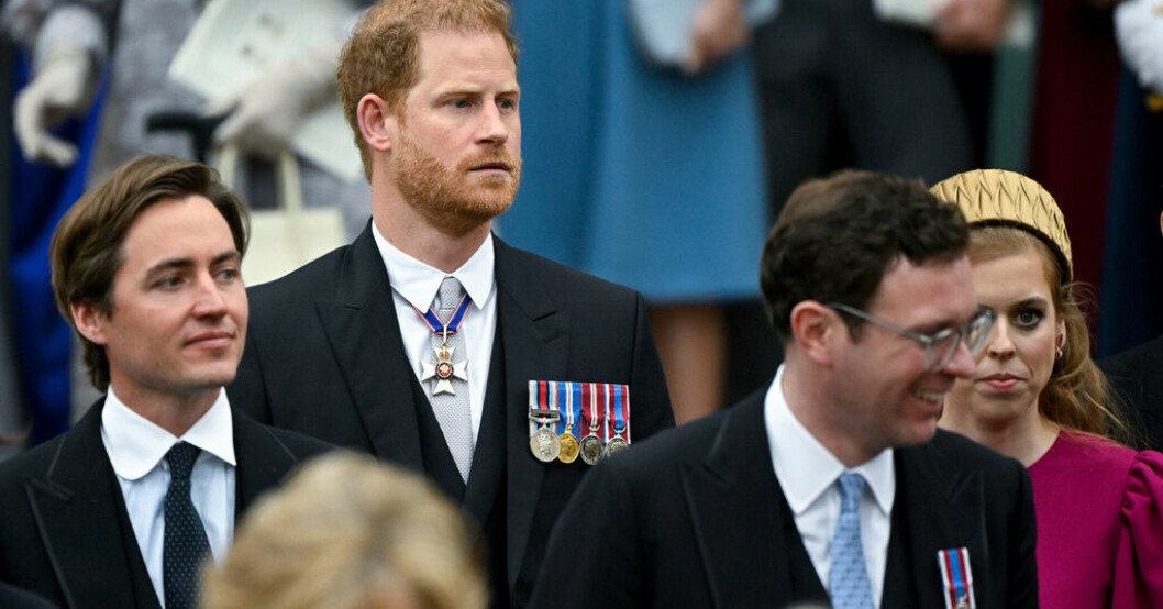 Prins Harry deltog i kung Charles kröning i lördags. Arkivbild. Tidning erkänner: Samlade information om Harry