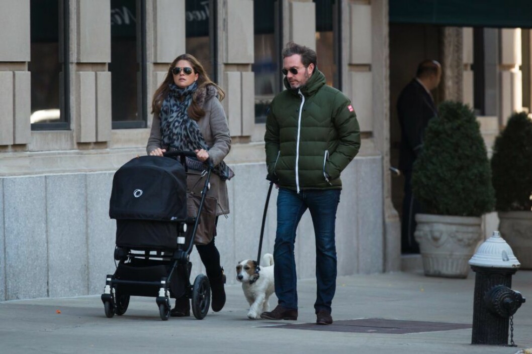 Här ser vi prinsessan Madeleine och Chris O’Neill på en promenad när de bodde i New York. Här ser vi prinsessan Madeleine och Chris O'Neill på en promenad när de bodde i New York.
