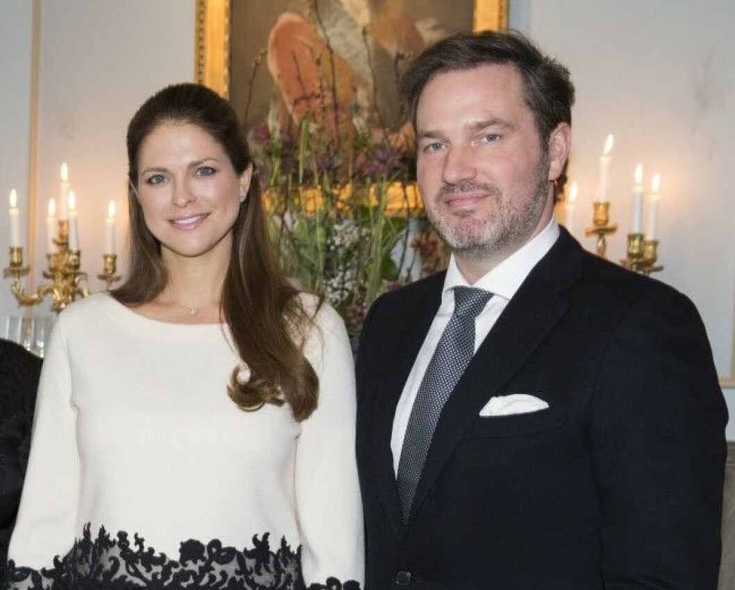 Prinsessan Madeleine och maken Chris O’Neill behöver inte oroa sig för att barnens farmor lämnar stan. GAVLE 2015-02-02. Today Princess Madeleine of Sweden and her husband Mr. Christopher ONeill visited Gavle. The visit started with a luncheon hosted by County Governor Barbro Holmberg at Gavle Palace. Among the guests were Olle and Ewa Westling (parents of Prince Daniel). COPYRIGHT STELLA PICTURES