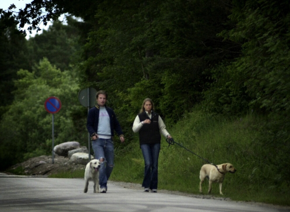 Prinsessan Madeleine och ex-pojkvännen Erik Granath på promenad med hundar