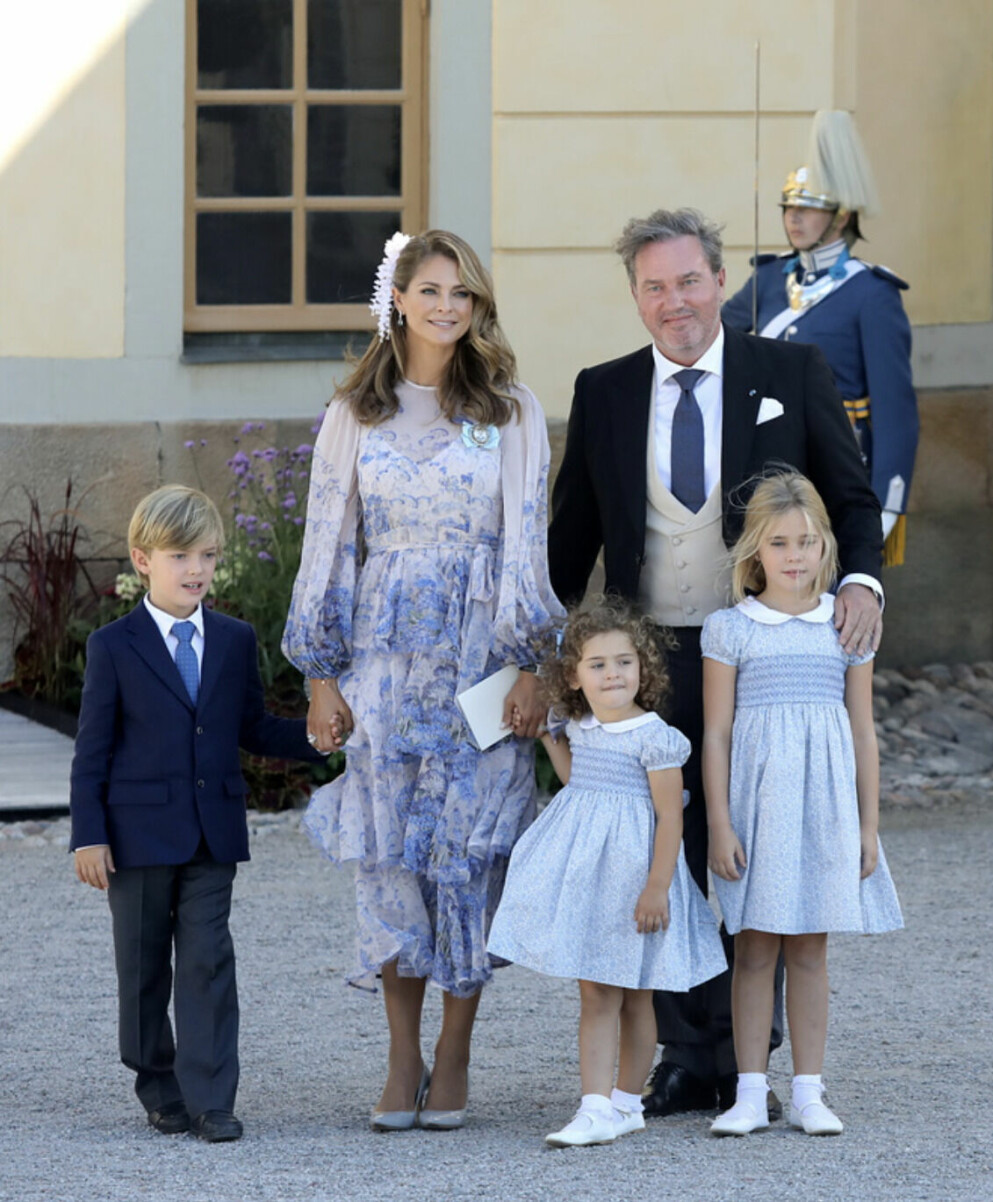 Prinsessan Madeleine med familjen. Prinsessan Madeleine med sin familj